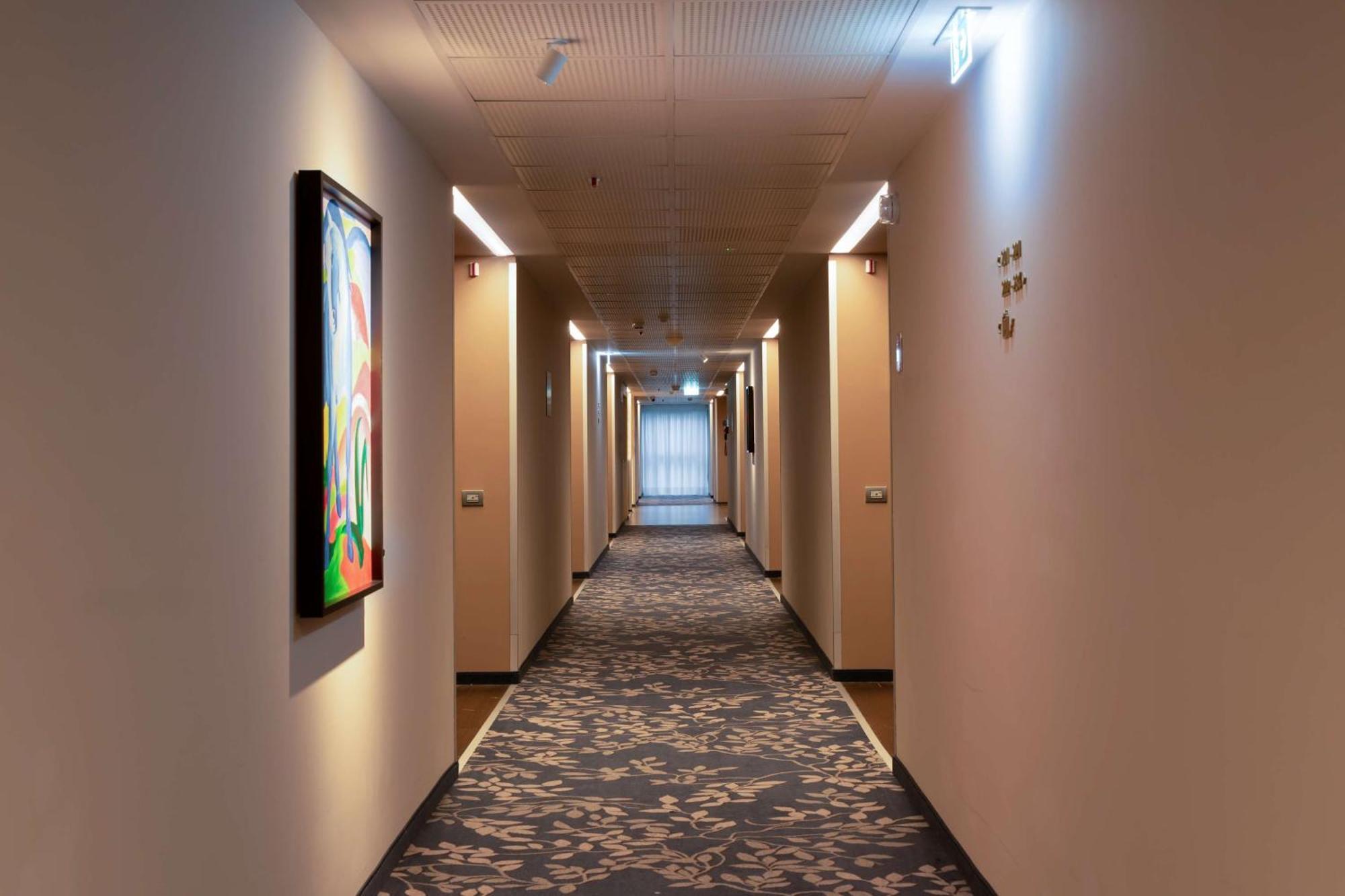 Hotel Doubletree By Hilton Milan Malpensa Solbiate Olona Extérieur photo