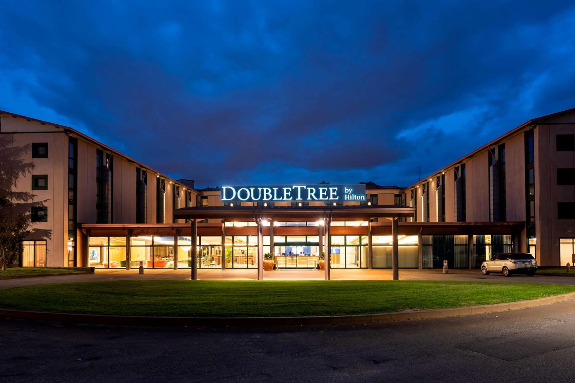 Hotel Doubletree By Hilton Milan Malpensa Solbiate Olona Extérieur photo