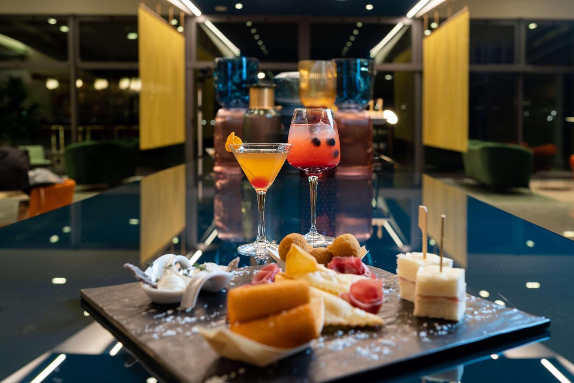 Hotel Doubletree By Hilton Milan Malpensa Solbiate Olona Extérieur photo
